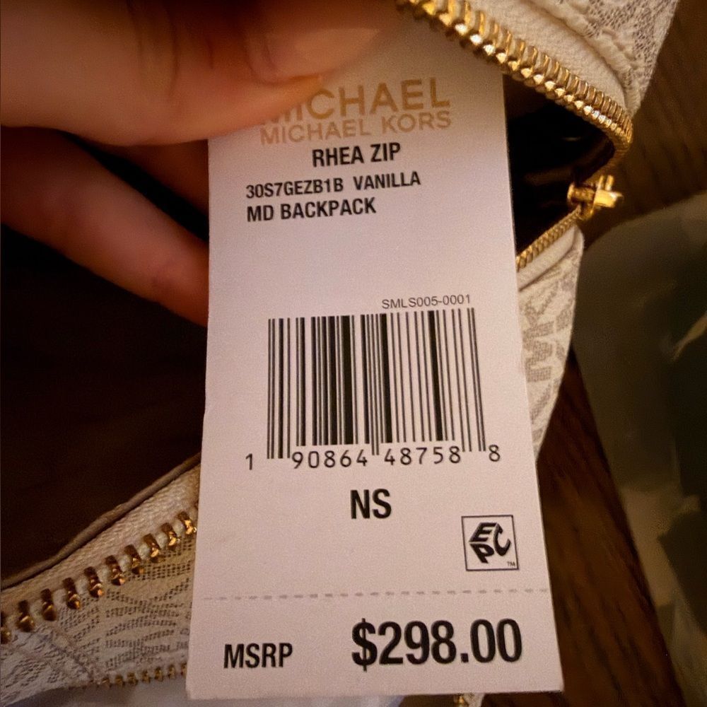NEW WITH TAGS Michael Kors Rhea Zip Medium Backpack | Vanilla Signature MK - Picture 5 of 5